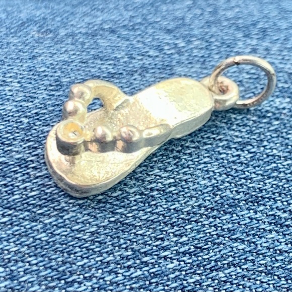 Silver Tone Petite Flip Flop Charm - Picture 1 of 4